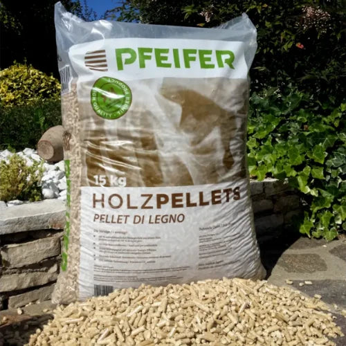 Drevené pelety PFEIFER A1 6 mm 15 kg / Paleta 1050 kg (70 ks x 15 kg)