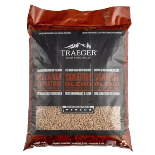 Drevené pelety TRAEGER, zmes Signature FSC, 630 kg ( 70 vriec × 9 kg )